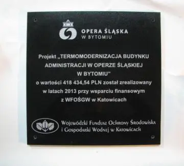Tablica opera bytom	 Tablica informacyjna na Operze Śląskiej w Bytomiu
                                    