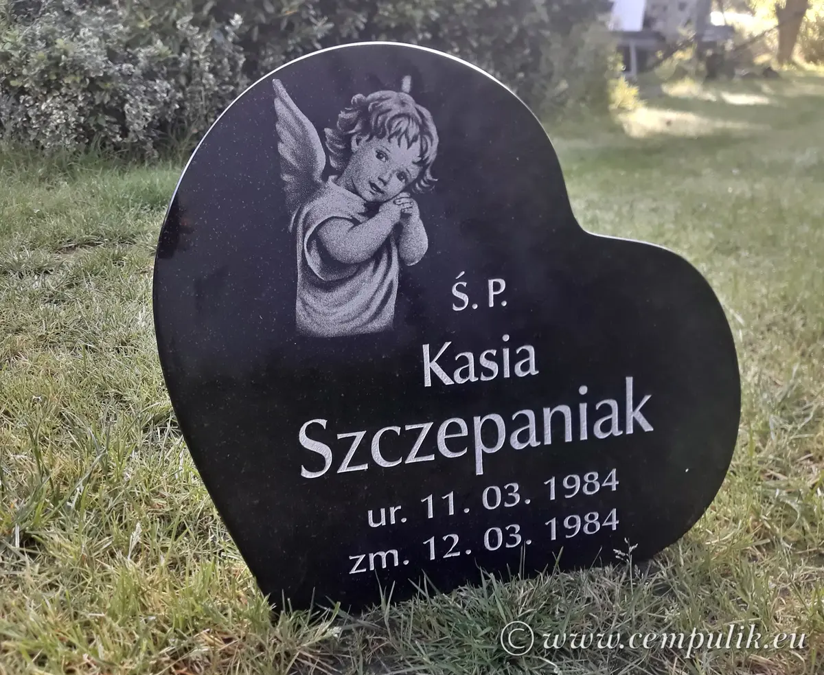 Serce Nagrobne z Portretem i Napisem | Czarny Granit | Producent Cempulik