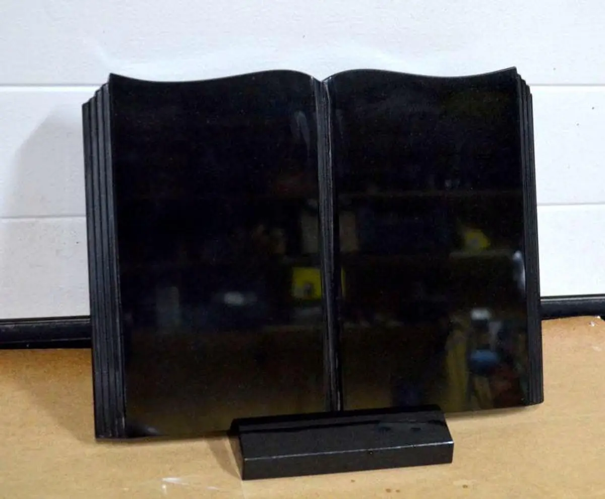 Płyta w kształcie otwartej ksiażki (duża)