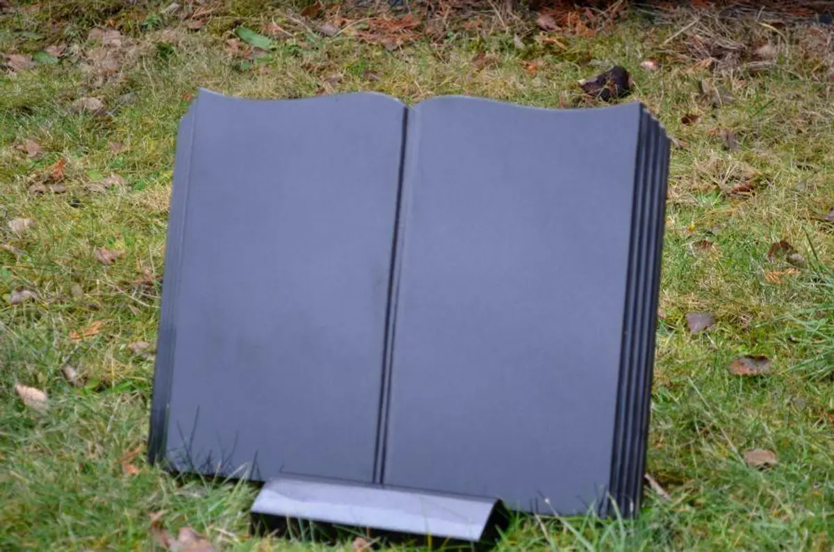 Płyta w kształcie otwartej ksiażki (duża)