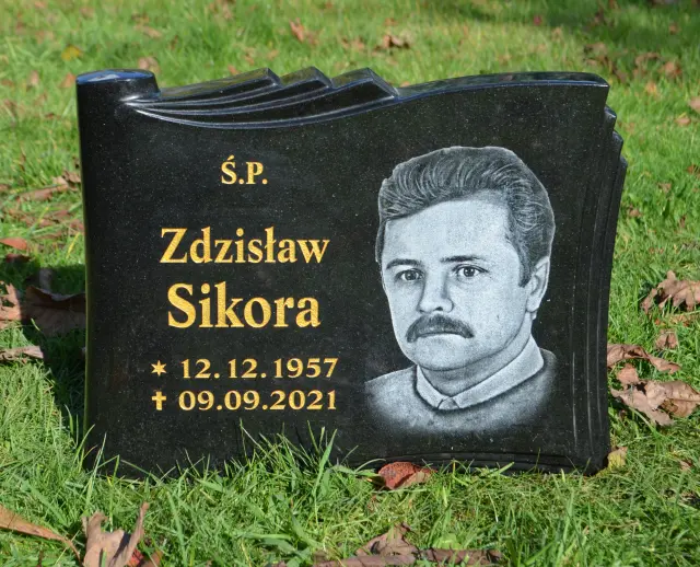 Papirus nagrobny do postawienia na nagrobku