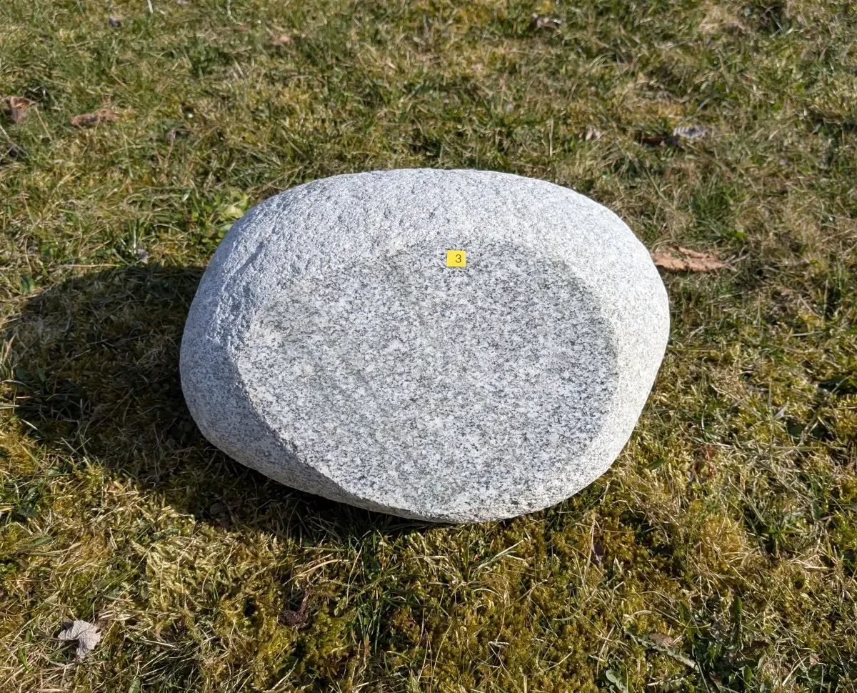 Large Pet Memorial – Viscont White Granite Set