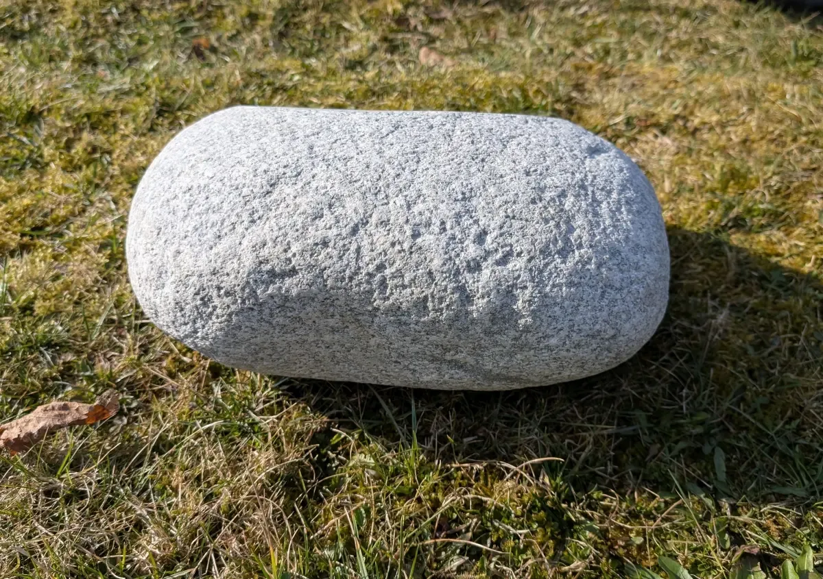 Large Pet Memorial – Viscont White Granite Set