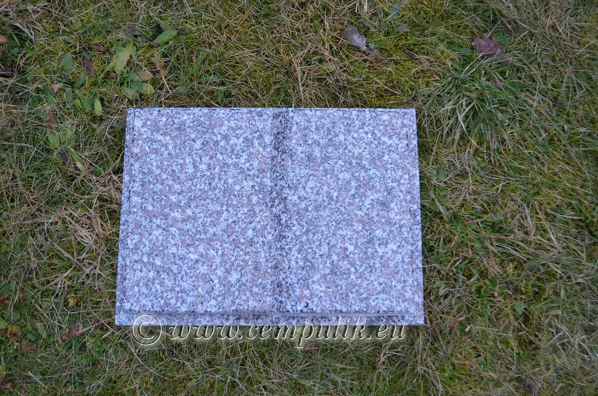 Granitowa Książka Nagrobna Brązowa (40×30 cm) – Szlachetna Księga Pamięci