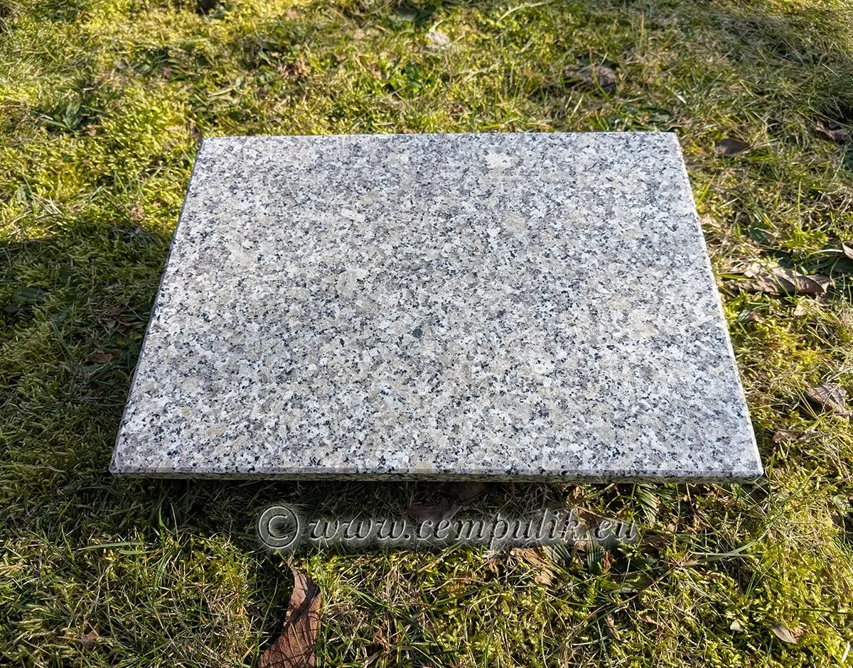 Mindepude — Lysgrå 40x30 / 45x35 cm