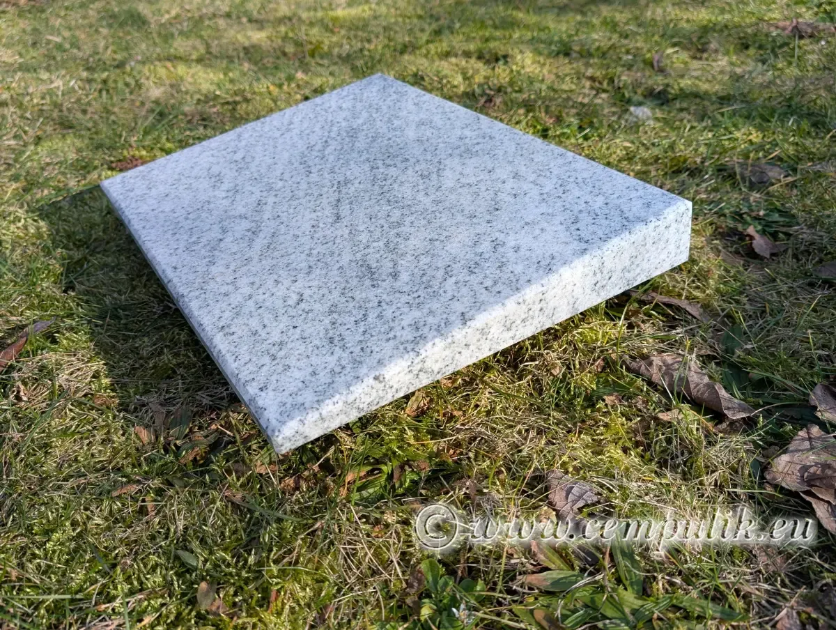 Náhrobní Polštář — Světle šedý s Tmavými Žilami 40x30 / 45x35 cm