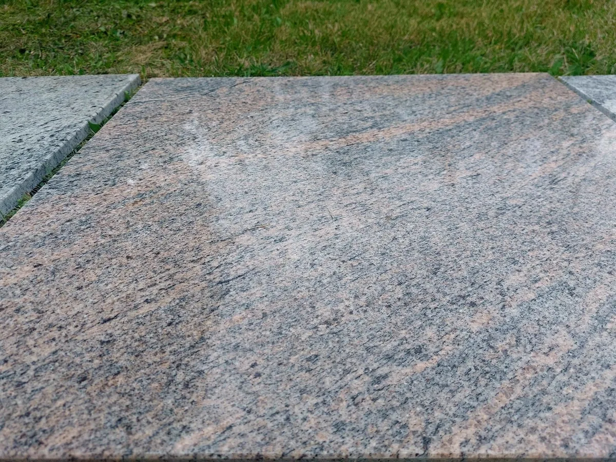 Granitplade Farve 2 — Mørkecreme / Brun