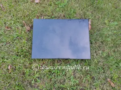 Sort granitplade (uden skrift) — Poleret natursten