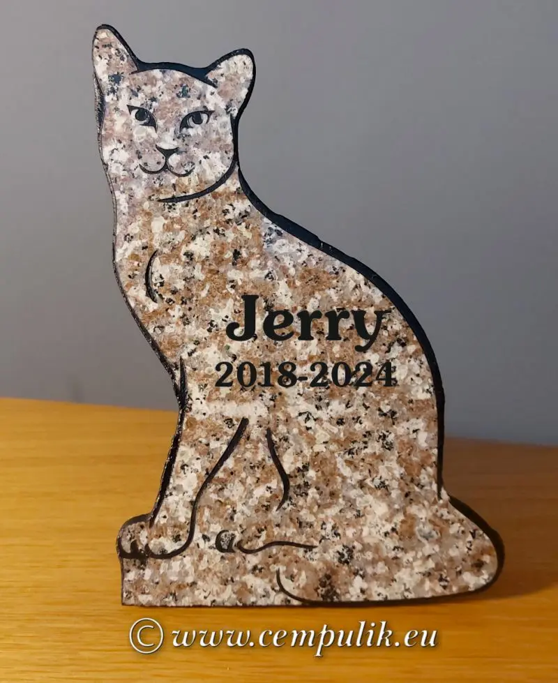 Nagrobek dla kota wzór2 wykonany jest z brązowego granitu