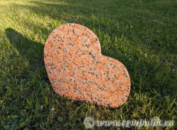 Tilted Heart-Shaped Pet Memorial in Warm Granite Tones (color4) - Image 2
