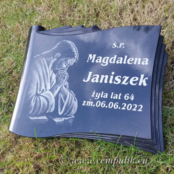 Granitowy papirus z napisem i wizerunkiem - czarny granit - obrazek 5