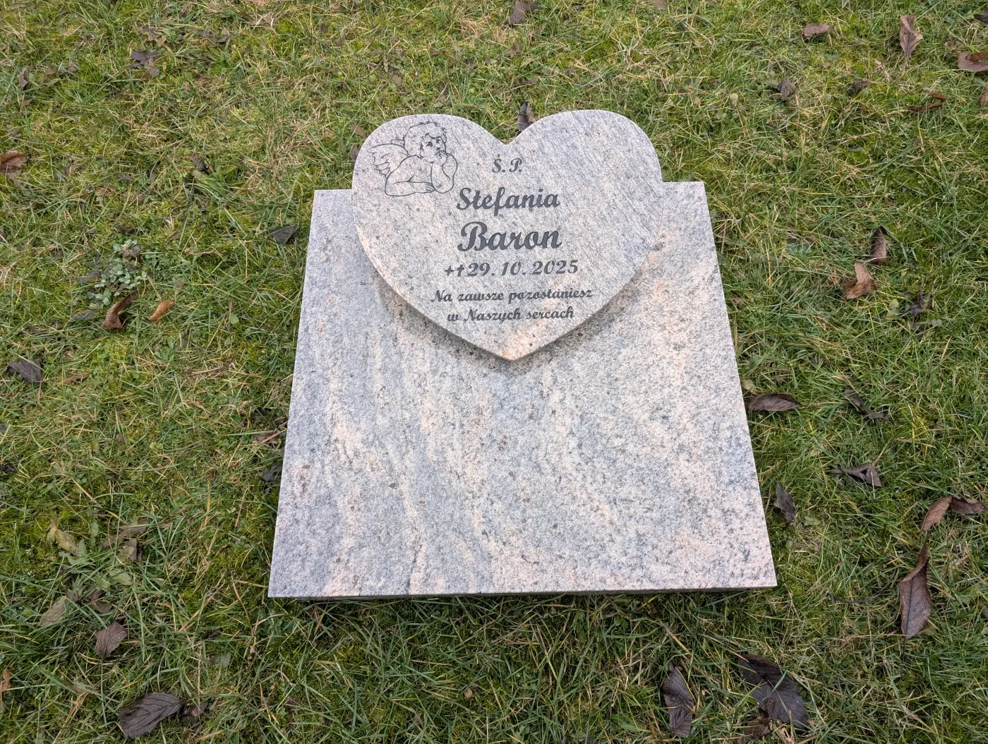 Elegancki mały Nagrobek urnowy kremowy