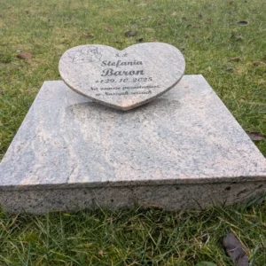 nagrobek urnowy dla dziecka