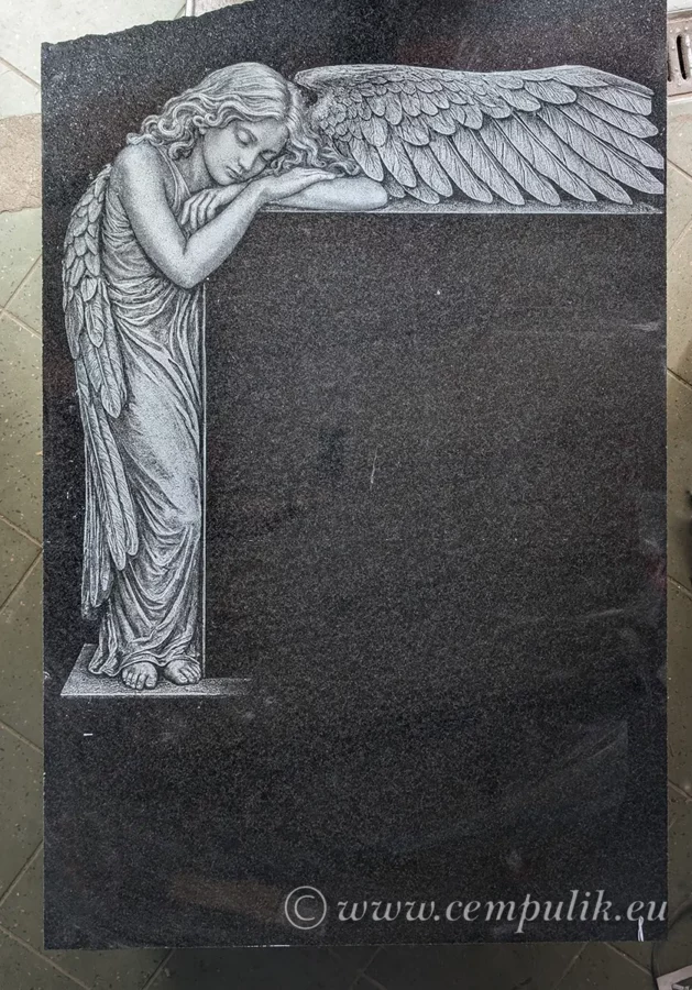 Usługa Grawerowania: Duży Anioł (140x100 cm) na Granicie