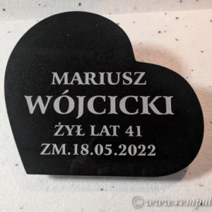 Slanted Granite Heart Memorial with Portrait (Price 2026)